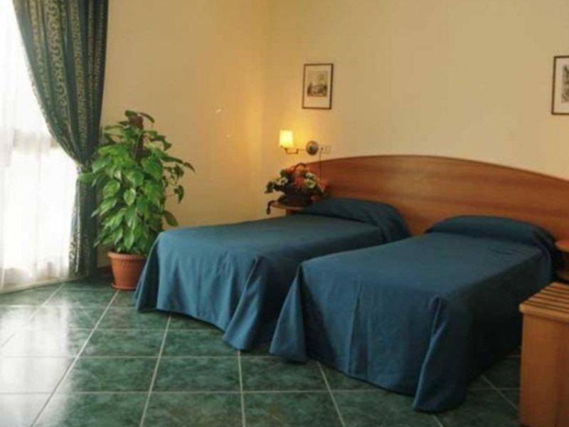 Hotel Palacavicchi Ciampino Exterior photo